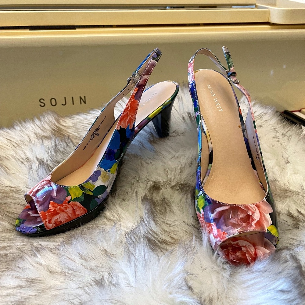 Nine West Floral Heels Size 9w